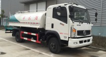 東風(fēng)御虎8噸灑水車(chē)