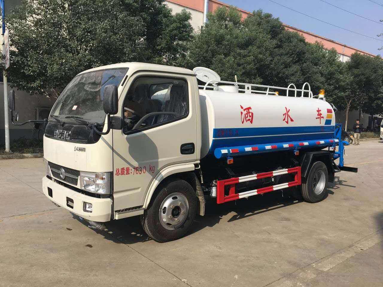 5噸灑水車在哪里有賣？湖北楚勝汽車13886887089